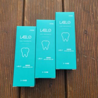치과에서 쓰는 치약 _ 라벨제로 저불소 꼬마, 키즈, 유아, 베이비, 주니어 안전한 어린이치약 — 5점을 준 리뷰어가 2023년 2월 올린 사용 사진