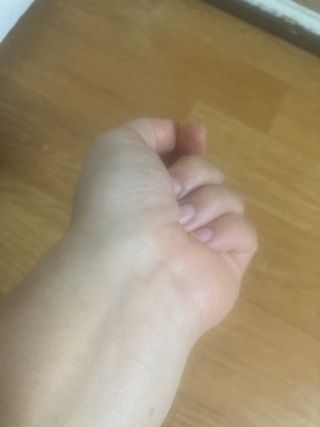 나우_ [리브엠]피부 속부터 겹겹이, 촘촘하게! 워터핏8중 수분착붙 크림 — 4.5점을 준 리뷰어가 2025년 1월 올린 사용 사진