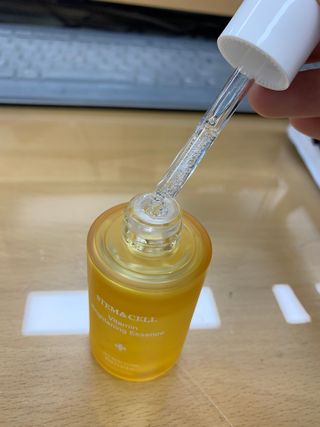 체르엠 스템앤셀 비타민 브라이트닝 에센스 30ml 1개 — 5점을 준 리뷰어가 2021년 12월 올린 사용 사진