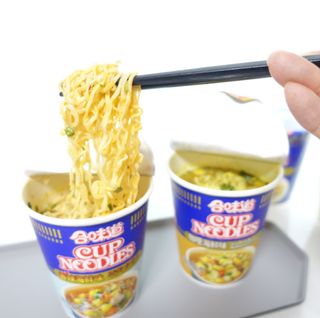 NISSIN 닛신 컵누들  4종 - 씨푸드오리지날, 씨푸드 스파이시, 씨푸드 커리, 씨푸드 XO소스 — 5점을 준 리뷰어가 2021년 12월 올린 사용 사진