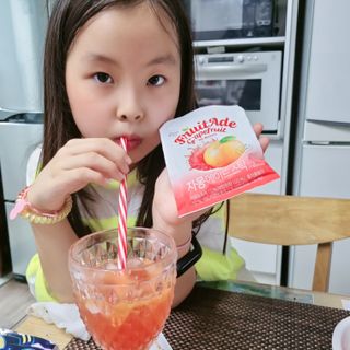 [복음자리] 바리스타 패키지 2종 랜덤발송 (딸기스무디 스틱+샤인머스캣에이드 or 망고스무디+자몽에이드) — 5점을 준 리뷰어가 2022년 6월 올린 사용 사진