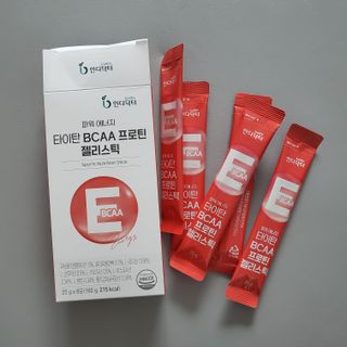 인디닥터 면역 생생 핑크 이뮨 젤리 + 타이탄 BCAA 프로틴 젤리스틱 — 5점을 준 리뷰어가 2022년 4월 올린 사용 사진