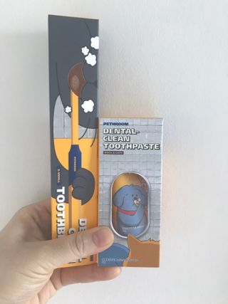 Pethroom 페스룸 PETHROOM DENTAL CARE SET 페스룸 덴탈 케어 세트 / 덴탈 클린 칫솔 + 덴탈 클린 치약 — 5점을 준 리뷰어가 2020년 12월 올린 사용 사진