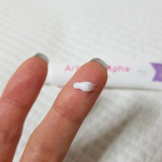 이엔코스 알부틴 알파 화이트닝크림 — 4점을 준 리뷰어가 2021년 2월 올린 사용 사진