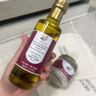 [딜리셔스코드] 타르투피 알레산드로 로시 트러플 소금 100g +트러플 오일 100ml set — 5점을 준 리뷰어가 2022년 6월 올린 사용 사진
