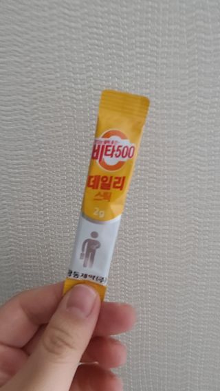 광동제약 [광동] 비타500데일리스틱 70포X2개 + 뚱랑이엽서 + 쇼핑백 증정 — 5점을 준 리뷰어가 2022년 1월 올린 사용 사진