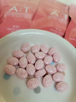 입 냄새 완화에 도움을 주는 에티켓 캔디 복숭아맛 앳캔디 — 5점을 준 리뷰어가 2021년 1월 올린 사용 사진