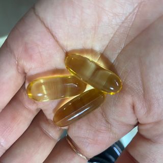 서울약사신협 네이처픽_알티지오메가3_1,205mg x 180캡슐 — 4.5점을 준 리뷰어가 2021년 9월 올린 사용 사진