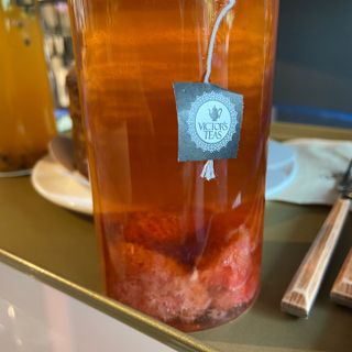 아방갤러리카페 용산아이파크몰점 [아방갤러리카페] 음료 택 2 +  베이커리 5종 중 택 1 — 5점을 준 리뷰어가 2021년 4월 올린 사용 사진