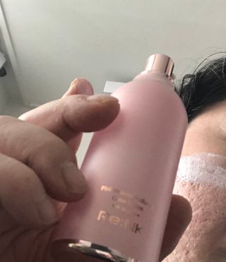 리엔케이 핑크 볼륨 래디언스 컬러크림 에디션 — 5점을 준 리뷰어가 2023년 1월 올린 사용 사진