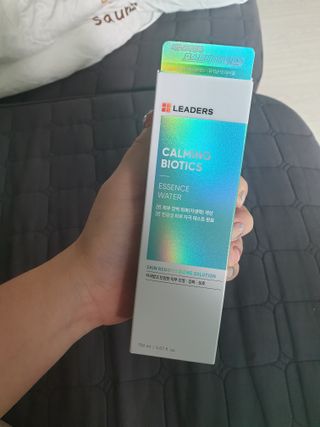 리더스코스메틱 리더스 카밍 바이오틱스 에센스 워터 — 5점을 준 리뷰어가 2021년 9월 올린 사용 사진