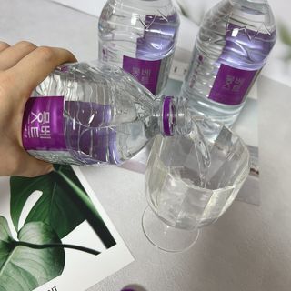 몽베스트 MONTBEST 1L 12입 — 4점을 준 리뷰어가 2022년 4월 올린 사용 사진