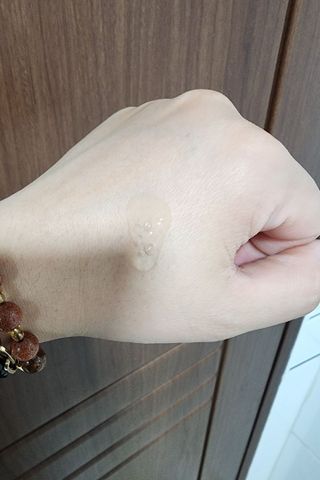 나우 [리브엠] 화해 1등 수분앰플 , 엑소코어 워터풀 텐션 앰플 — 5점을 준 리뷰어가 2025년 5월 올린 사용 사진