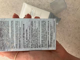[스킨1004] 마다가스카르 센텔라 히알루-시카 워터핏 선세럼 50ml — 5점을 준 리뷰어가 2024년 6월 올린 사용 사진