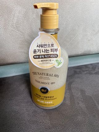 벨먼 내추럴스파 수분광채 스크럽 바디워시 600ml 5종 — 5점을 준 리뷰어가 2022년 5월 올린 사용 사진