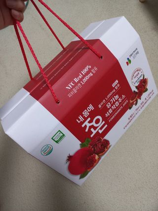 농업회사법인조은 유기농 석류 NFC 착즙주스 70ml 30포 — 5점을 준 리뷰어가 2021년 10월 올린 사용 사진