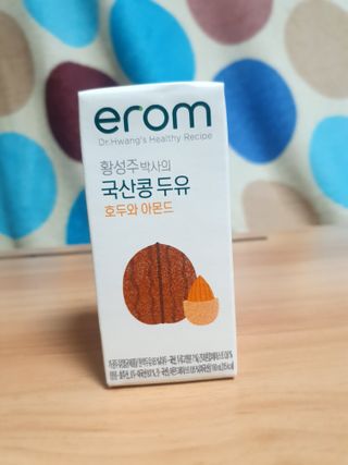 이롬 erom 황성주박사의 국산콩 두유 호두와 아몬드 — 4점을 준 리뷰어가 2020년 12월 올린 사용 사진