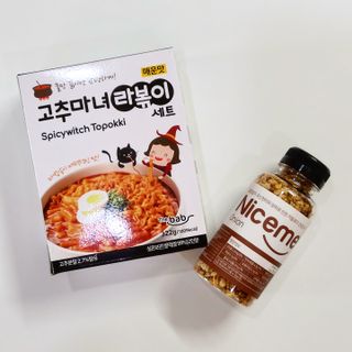 더밥  고추마녀 라볶이 +  나이스미 무설탕 현미후레이크 — 5점을 준 리뷰어가 2021년 10월 올린 사용 사진