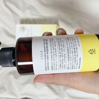 라라로즈데이 시즌2 여성청결제 200ml 아로마 페미민 클렌저, 독일더마인증 — 5점을 준 리뷰어가 2021년 9월 올린 사용 사진
