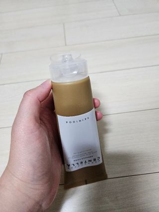 스킨1004 [SKIN1004] 마다가스카르 센텔라 앰플 폼 125ml — 4.5점을 준 리뷰어가 2024년 8월 올린 사용 사진