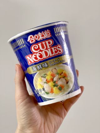 NISSIN 닛신 컵누들  4종 - 씨푸드오리지날, 씨푸드 스파이시, 씨푸드 커리, 씨푸드 XO소스 — 5점을 준 리뷰어가 2021년 12월 올린 사용 사진