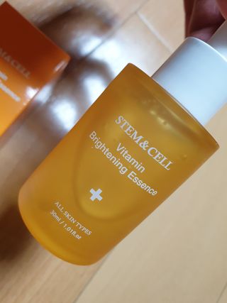체르엠 스템앤셀 비타민 브라이트닝 에센스 30ml 1개 — 5점을 준 리뷰어가 2022년 3월 올린 사용 사진