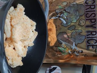 미즈꼬레아 치즈맛 누룽지크리스피 — 5점을 준 리뷰어가 2022년 2월 올린 사용 사진