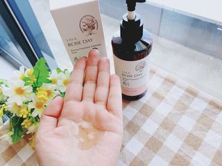 라라로즈데이 시즌2 여성청결제 200ml 아로마 페미민 클렌저, 독일더마인증 — 5점을 준 리뷰어가 2021년 9월 올린 사용 사진