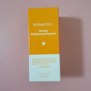 체르엠 스템앤셀 비타민 브라이트닝 에센스 30ml 1개 — 5점을 준 리뷰어가 2021년 10월 올린 사용 사진