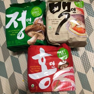 [풀무원] 자연은맛있다 정면, 백면, 홍면  세트 — 5점을 준 리뷰어가 2021년 4월 올린 사용 사진