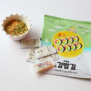 해풀잎 누구나 김밥*1ea [(혼합야채 35g *1ea,  김밥김 (5g, 5ea),  양념간장 (6g, 5ea), 참기름(5g, 2ea)] — 4점을 준 리뷰어가 2022년 7월 올린 사용 사진
