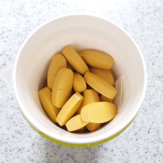 Swisse 스위스 고함량 밀크씨슬 35,000mg 60정 — 5점을 준 리뷰어가 2021년 11월 올린 사용 사진