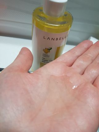 랑벨 내츄럴 딥 클렌징 오일 200ml (저자극 약산성 천연 클렌징) — 5점을 준 리뷰어가 2022년 5월 올린 사용 사진