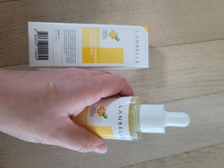 랑벨 비타 에너지 잡티 앰플 50ml 고농축 비타민, 저자극, 수분 촉촉, 미백 앰플 — 5점을 준 리뷰어가 2022년 4월 올린 사용 사진