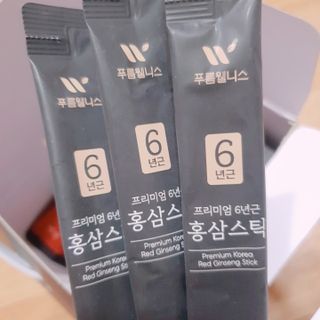 [푸름웰니스] 프리미엄 6년근 홍삼스틱 3mg x 100포 — 5점을 준 리뷰어가 2022년 4월 올린 사용 사진