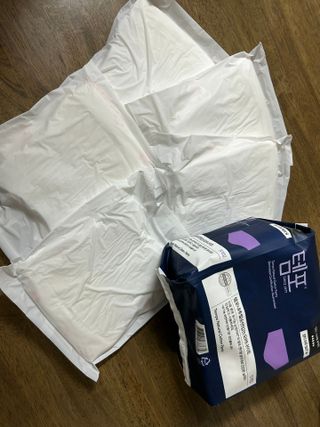 N[템포 ] 패드 내추럴 순면 입는 오버나이트 5P * 2개 — 5점을 준 리뷰어가 2024년 4월 올린 사용 사진
