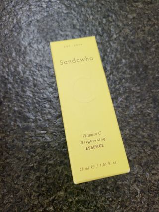 스킨큐어 산다화 비타민c 화이트닝 에센스 30ml — 5점을 준 리뷰어가 2023년 12월 올린 사용 사진