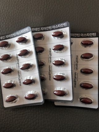 메디타민 루테인 지아잔틴 아스타잔틴 — 5점을 준 리뷰어가 2021년 11월 올린 사용 사진