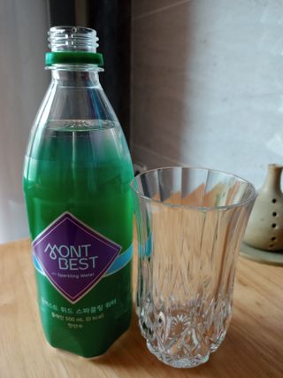 몽베스트 Montbest with Sparkling water Plain 20병 — 5점을 준 리뷰어가 2021년 10월 올린 사용 사진