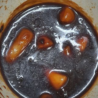 유비쿡 컵떡볶이 매운컵떡볶이2개/ 짜장컵떡볶이 2개  총 4개세트 — 5점을 준 리뷰어가 2021년 3월 올린 사용 사진