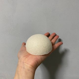 [툴앤썸] 메이크업 브러시로 바르고 호빵 스펀지로 클렌징하는 A-Z 뷰티툴 5종 — 5점을 준 리뷰어가 2021년 1월 올린 사용 사진