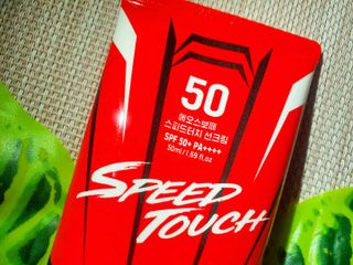 약손명가코스메틱 에오스보떼 스피드터치 선크림 50ml — 4.5점을 준 리뷰어가 2021년 8월 올린 사용 사진
