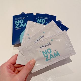 [풀리다 노잠패치] / 잠깨는 패치(졸음방지+눈가케어) 1팩(5회분) /공부할때, 운전할때, 골프, 눈 피로할때 — 3점을 준 리뷰어가 2023년 1월 올린 사용 사진