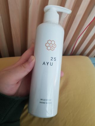 AYU25[아유트웬티파이브]피부 진정, 보습 와일즈 로즈 핸드워시 — 5점을 준 리뷰어가 2021년 3월 올린 사용 사진