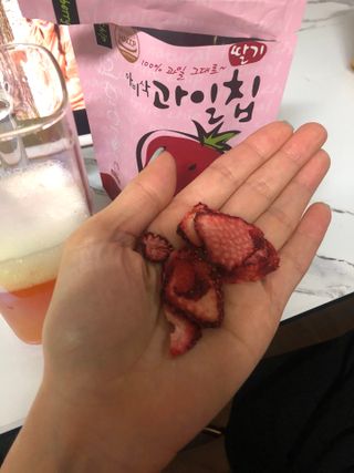 아비삭과일칩 5종 /딸기,사과,배,귤,무화과 5종 — 4점을 준 리뷰어가 2021년 4월 올린 사용 사진