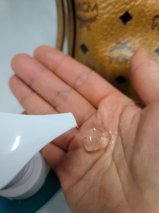 모두발라 마이크로 비타캡슐 탈모샴푸 — 5점을 준 리뷰어가 2022년 1월 올린 사용 사진