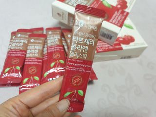 자연에온 가득담은 몽모랑시 타트체리 콜라겐 젤리스틱 — 5점을 준 리뷰어가 2020년 12월 올린 사용 사진
