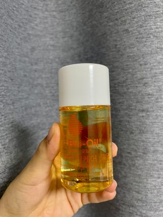 바이오오일 [바이오-오일] 스킨케어 오일 내추럴 60ml — 4점을 준 리뷰어가 2021년 12월 올린 사용 사진