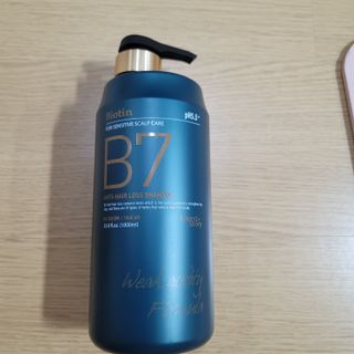 [포레스트스토리] 탈모증상완화 샴푸 1,000ml — 5점을 준 리뷰어가 2022년 6월 올린 사용 사진