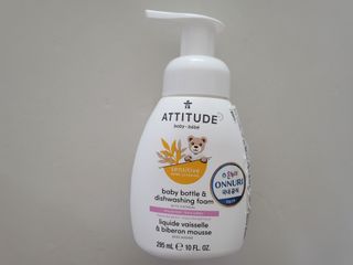 에티튜드 천연 젖병세정제 무향 아토베이비 폼타입 (295ml) 천연 친환경 비건 — 5점을 준 리뷰어가 2022년 8월 올린 사용 사진